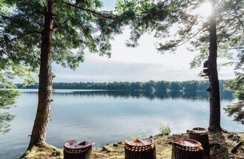 Lunenburg County Cabin | Unique glamping experience - Bunkies on the Lake