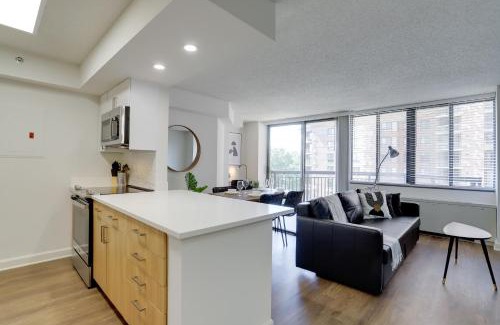 Pentagon City Apartment | Unique Luxury Apt with Rooftop @Pentagon City