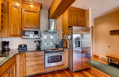 Crested Butte Condo | Unique & Modern 3 BR/2BA Condo- Ski-in/Ski-out by RedAwning