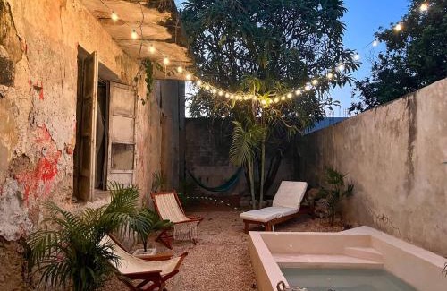 Centro House | Unique Mystic Pool Yard Only 3 Blocks Main Sq