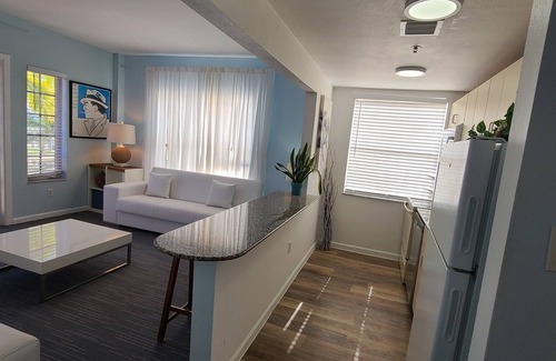 South Beach Apartment | UNIQUE ONE BEDROOM-BALCONY OCEAN DRIVE CONDO