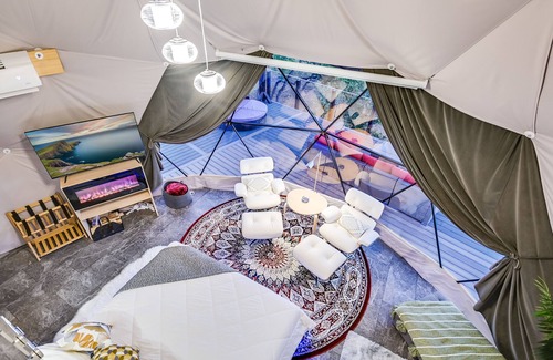 Lago Vista Resort | Unique & Plush Eco-Glamping Resort in TX Hill country!
