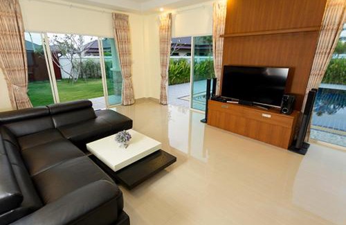 Huai Yai House | Unique Pool Villa Resort