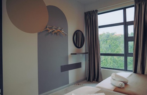 Pusat Bandar Apartment | Unique Seaview Corner Unit, JQ CityCenter, Netflix