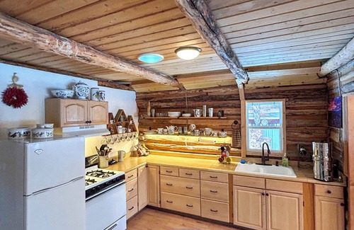 Joseph Cabin | Unique Secluded Cabin Getaway