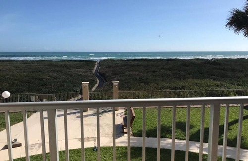 South Padre Island Apartment | Unique & Spacious 3 Bedroom, 2 Bath Beachfront Condo with Incredible Ocean Views