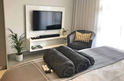 Stellenbosch Central Apartment | Unique Stay at The Den Stellenbosch