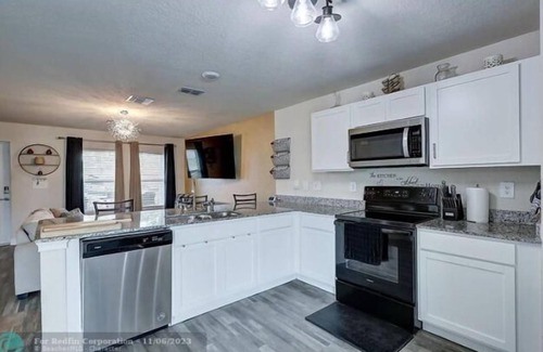 Port Saint Lucie House | Unique, Stylish, and Comfy, and Peaceful place to stay.