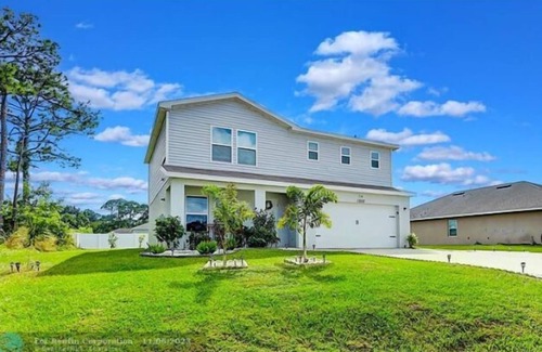 Port Saint Lucie House | Unique, Stylish, and Comfy, and Peaceful place to stay.