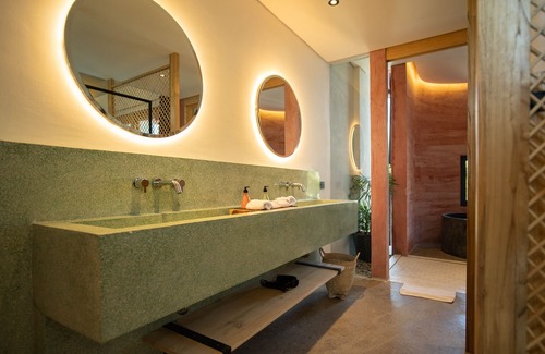 Pererenan Resort | Unique Urban Top Resort in Canggu near to Beach
