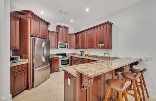 King City Condo | Unique Villa in the Pier Village! Perfect for FLETC and extended stays!