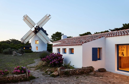 Ile d'Yeu House | Unique Windmill And Farmhouse With Timeless Beauty