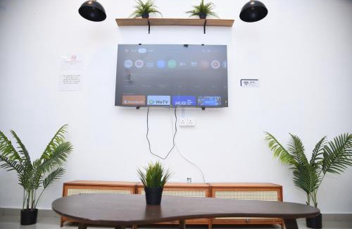 Serom House | Unit 01 Homestay Private pool & Netflix Muar