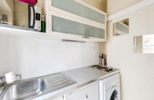 Notre Dame Apartment | Unit 015 Notre Dame (Ursins n°2)