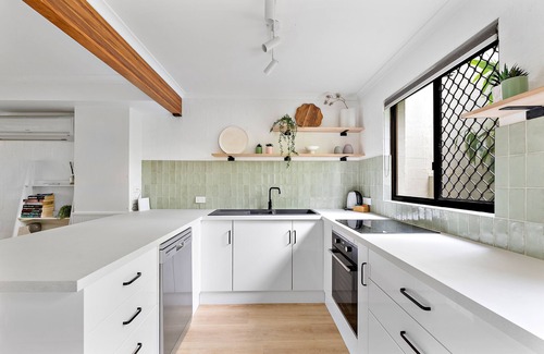 Noosa Heads Apartment | Unit 13 - Stylish Townhouse, private courtyard walk to beach