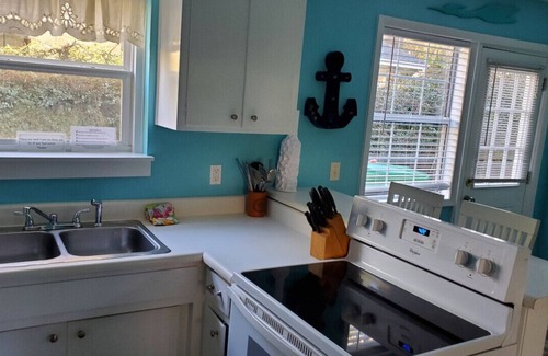 Jekyll Island House | Unit 2- Jekyll Island Updated Beachy Townhome Stephs from the Ocean!