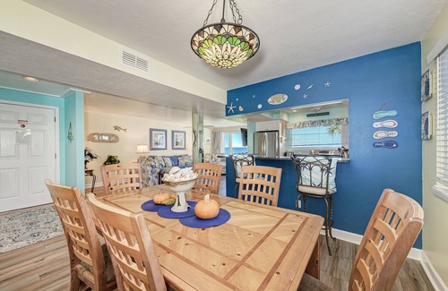 Longboat Key Condo | Unit #217 Sand Cay Beach Resort Gulf Front