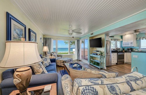 Longboat Key Condo | Unit #217 Sand Cay Beach Resort Gulf Front