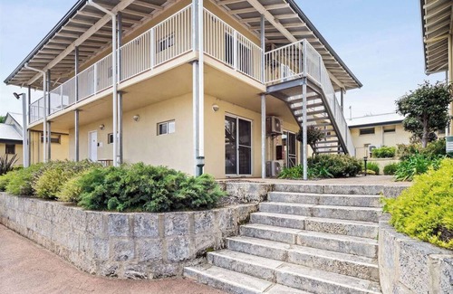 Margaret River Apartment | Unit 24 - Estelle two king beds