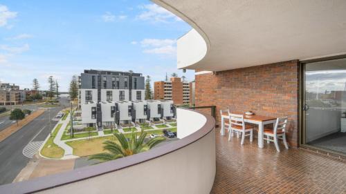 Mid North Coast Waterfront House | Unit 24 Fountain Court