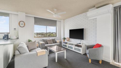 Mid North Coast Waterfront House | Unit 24 Fountain Court
