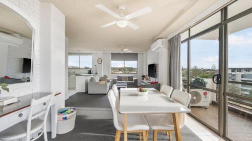 Mid North Coast Waterfront House | Unit 24 Fountain Court