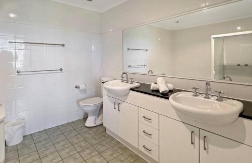 Avoca Beach Apartment | Unit 3 - Avoca Palms Resort