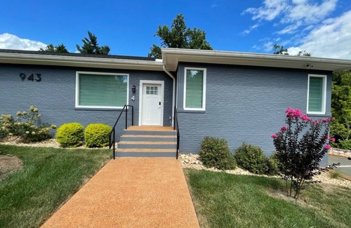 Charlottesville Condo | Unit 4 - Luxury King Suite with Private Balcony