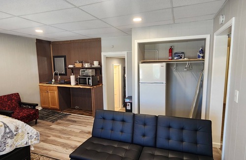 Schenectady Apartment | Unit 5 The most peaceful and quite area of Schenectady downtown