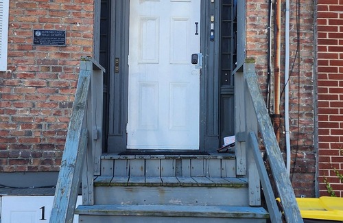 Schenectady Apartment | Unit 5 The most peaceful and quite area of Schenectady downtown