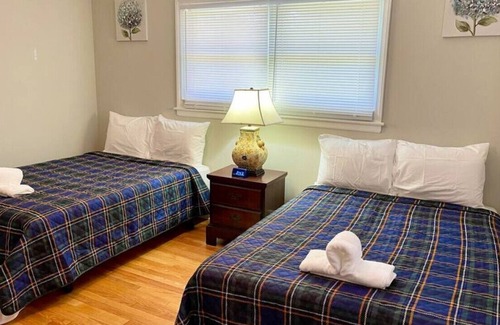 High Point House | Unit B · Relaxing Home near HPU and Market