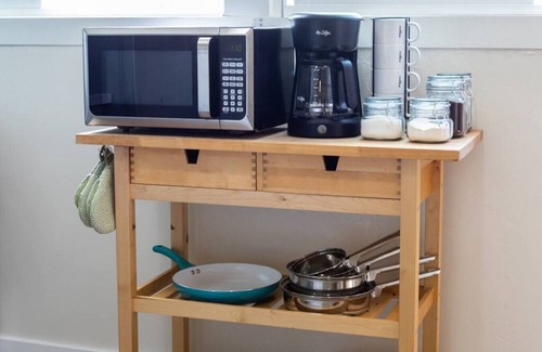 Coronado Apartment | Unit C - B Ave Bungalows · Surf Shack Studio, 5 Min Walk to Coronado Beach!