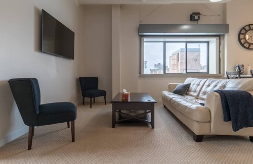 Winnipeg Apartment | UNIT EIGHT Executive Stay Fully Furnished Two Bedroom Condo