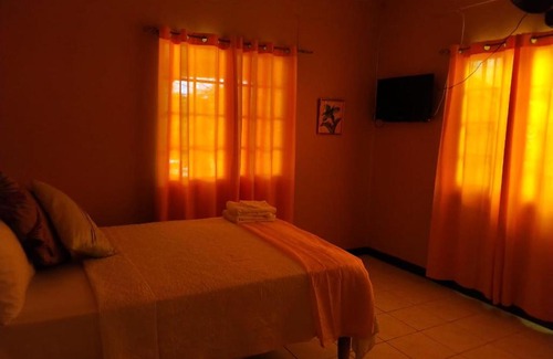 Montego Bay House | Unity Villa 3 bedroom with fans Wifi Parking