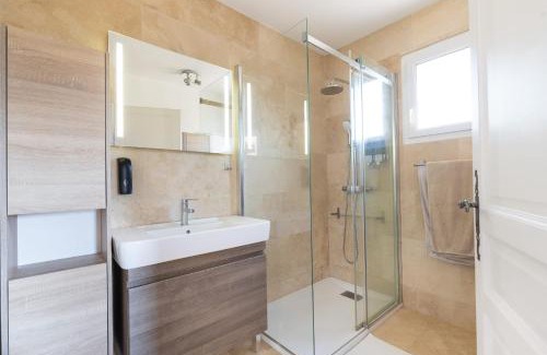 Pernes-les-Fontaines House | Universo private pool and large garden