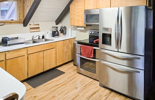 Joseph House | Unleash Adventure and Relaxation: Your Slice of Heaven by Wallowa Lake