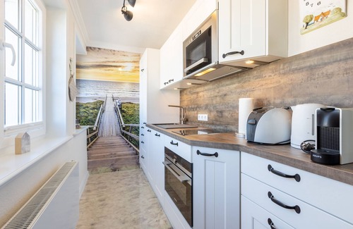 Wenningstedt-Braderup Apartment | Unmittelbar am Strand Gelegenes, Sehr Großzügiges 3-raum-appartement im Og&dg