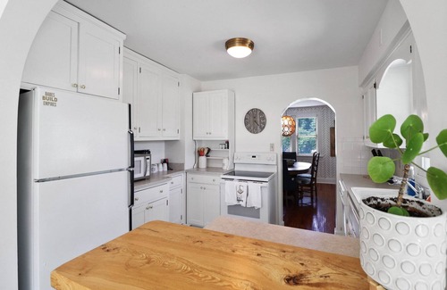 Three Oaks House | Unplug and Escape every day life at The Mill House in Three Oaks