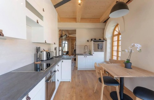 Buhlau Apartment | Unterkunft mit Kamin, Whirlpool und Sauna