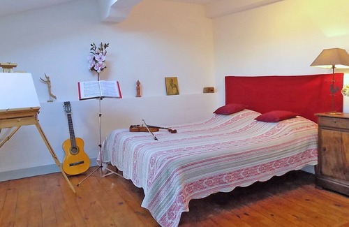 Castelnaudary Other | UNUSUAL: Family castle with pool for 25 people! 30 € / day / per