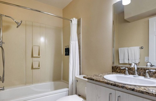 Canyon Corridor Resort | Unwind and Explore | Your Palm Springs Retreat! 4 Stunning Suite w/ Balcony