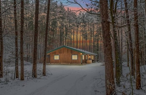 Muscoda Cabin | Unwind at Driftless Pines - NEW