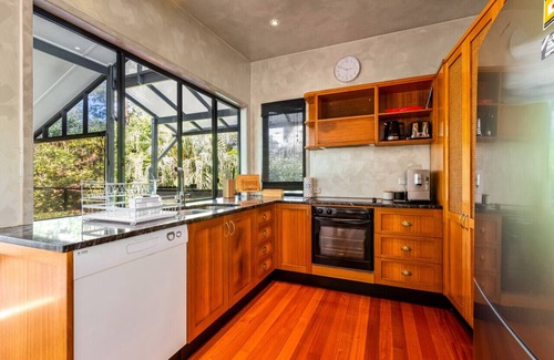 Maleny Apartment | Unwind at Secret Garden