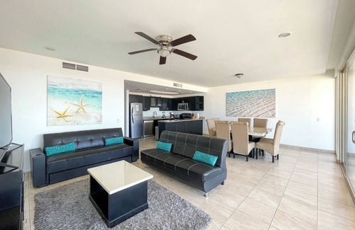 Las Conchas Condo | Unwind in a Modern Condo with Stunning View #303
