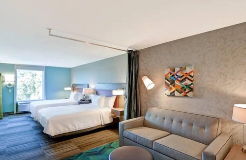 Terrace Park Hotel | Unwind in Style: 3 Units w/FREE Breakfast! Close to Florida Museum!