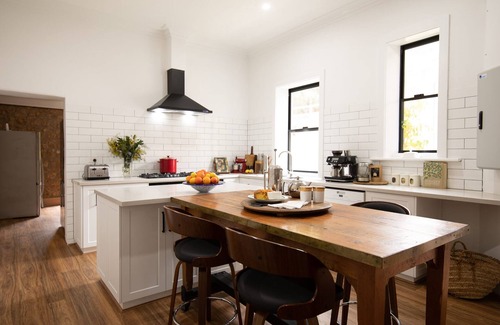 Mannum House | Unwind Mannum Riverside Retreat