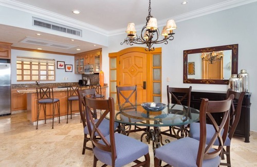 Flamingos Condo | Upscale 2BR Getaway at Villa La Estancia Riviera Nayari