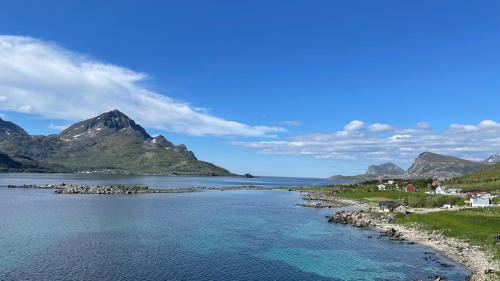 Vestvagøy Apartment | Up-scale apartment in picturesque surroundings