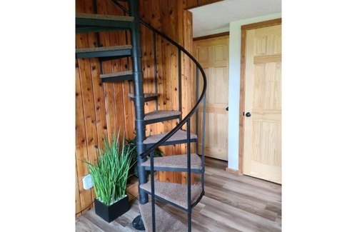 Davis Cabin | Upbeat Cabin - Serene Mountain escape @ Black Bear Resort