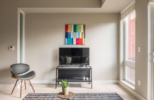 Nicollet Island Apartment | Updated 1BR Apt near the Mississippi River